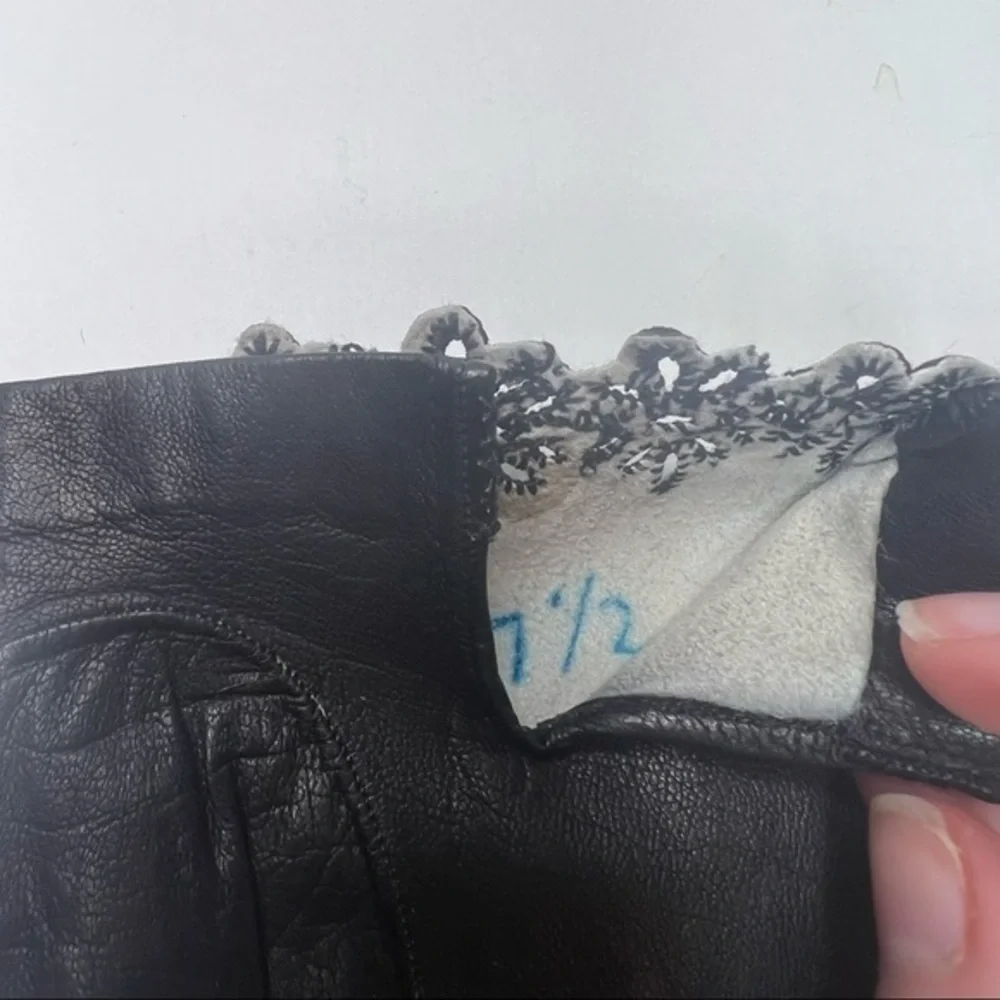 Black Gloves with Flower Detailing